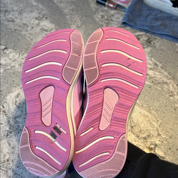 Adidas Women's Athletic Shoes in Blue and Pink Size 7 - Picture 9 of 10